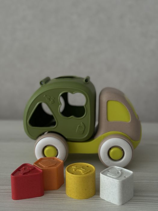 Ферма Chicco, ковчег Kiddi Smart, сортер Chicco, BB Junior Bugatti