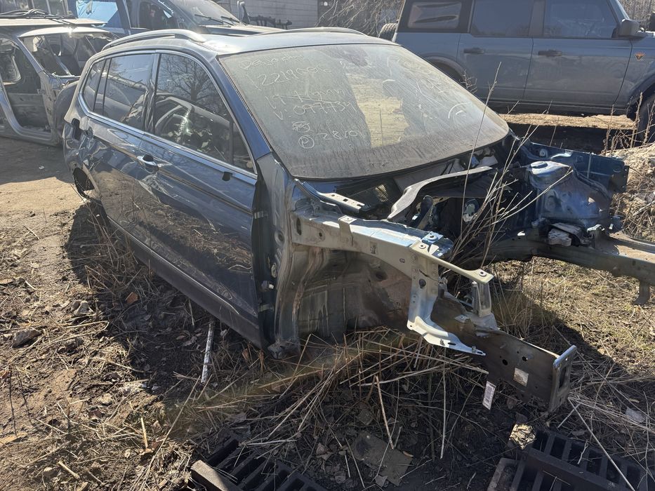 Четверть Tiguan 2
