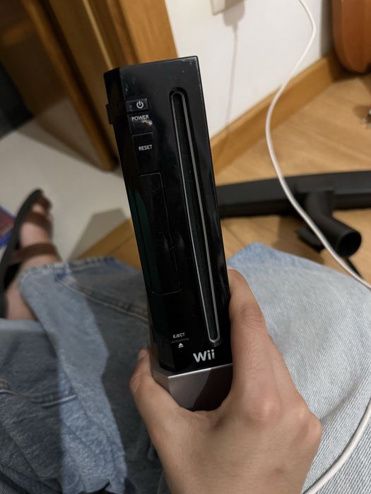 Playstation 2 + Wii preta c/acessórios