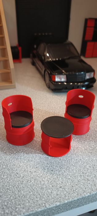 Zestaw wypoczynkowy do garażu w skali 1:18