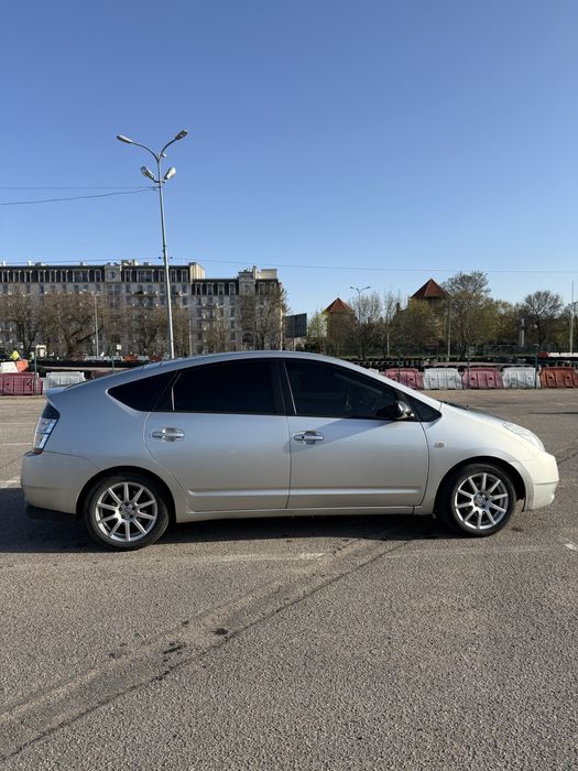 Toyota Prius 20 2004