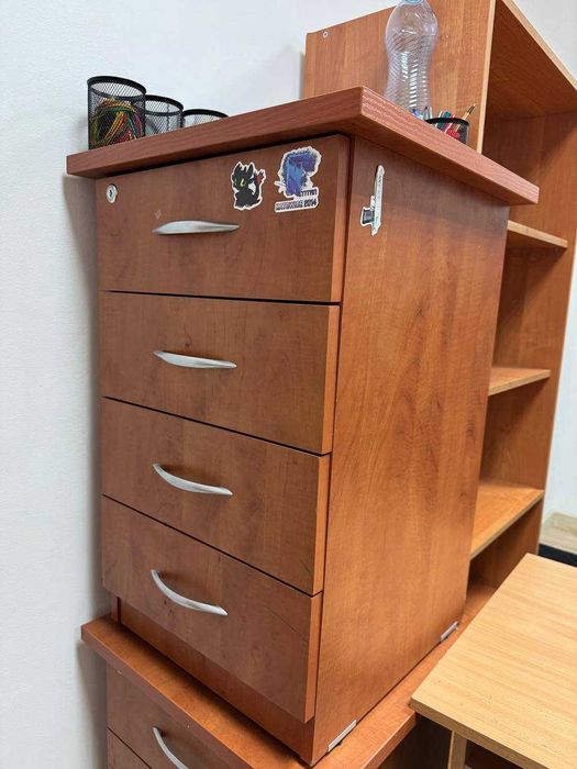 Sprzedam 5 szafek / szafek nocnych. – 2 szafki z szufladami