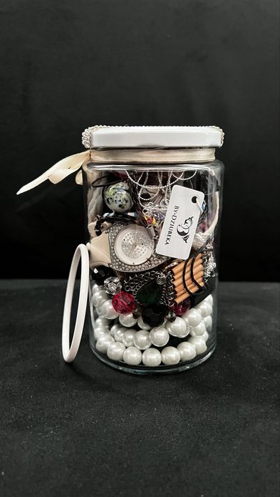 Biżuteria damska, Swarovski, By Dziubeka, zegarek Stradivarius