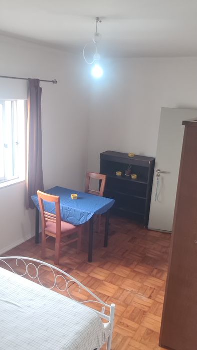 Arrendo Suíte  na  Quinta do Conde