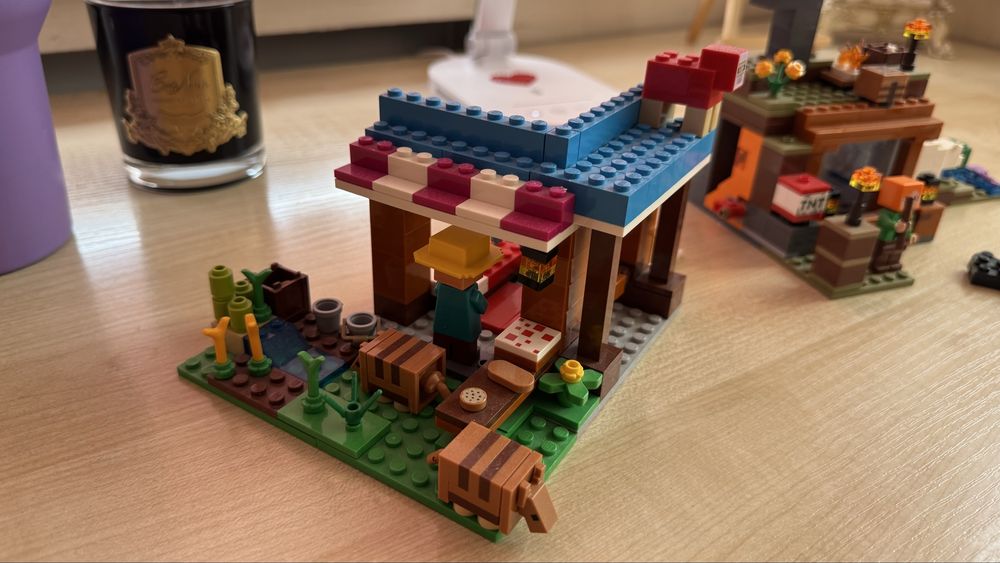 Продам Lego 21184
