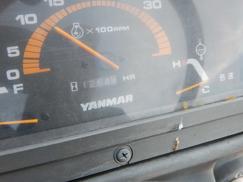 Mini ciągnik Yanmar F5 4x4 15KM 3 cylindry DIESEL traktor Kubota TUR