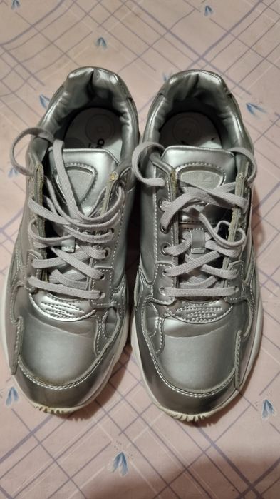 Tenis adidas n  39