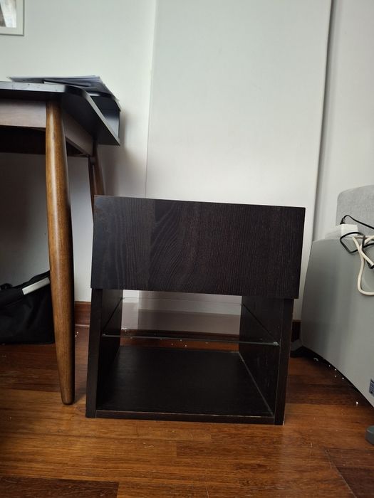 Kullen Mesa de apoio castanha