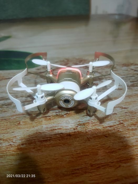 Квадрокоптер JXD 512V с камерой и дистанционным управлением