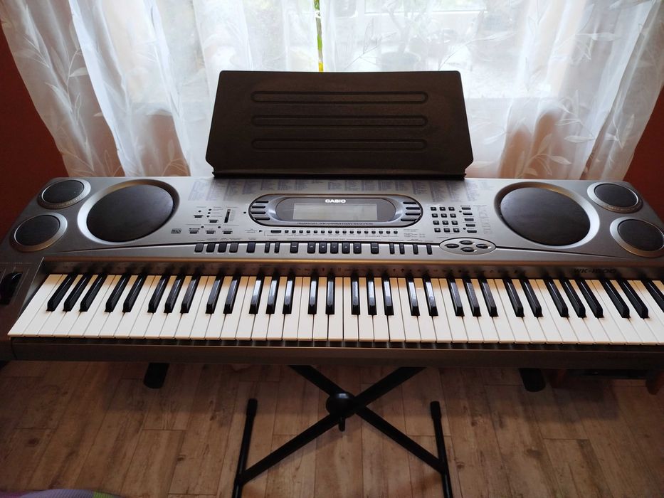 Piano Casio usado em bom estado