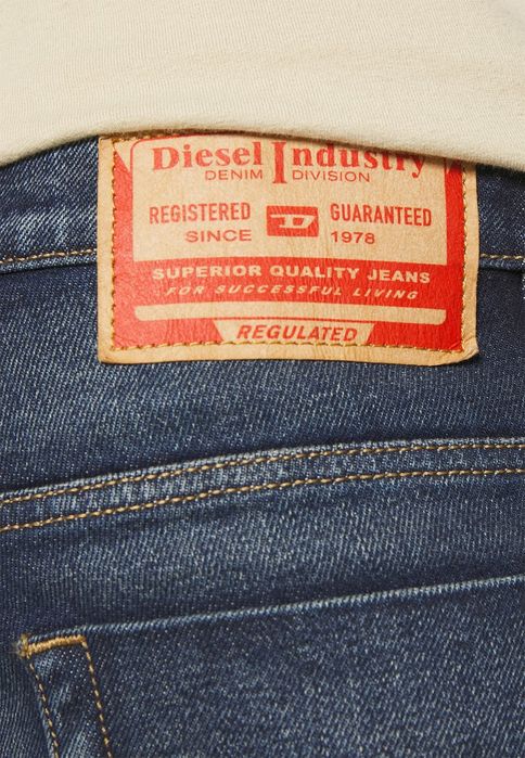 Jeansy proste SAFADO granatowe Diesel 29/32