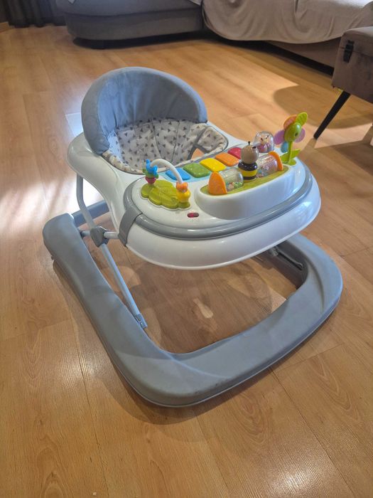 Baby Walker506121624455096321