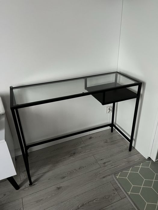 Biurko szklane gablotka IKEA VITTSJO 100x36