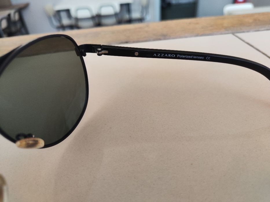 Óculos de sol da marca AZZARO com lentes  polarizadas