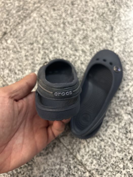 Sabrinas Crocs C9 numero 25 ou 26 bailarinas