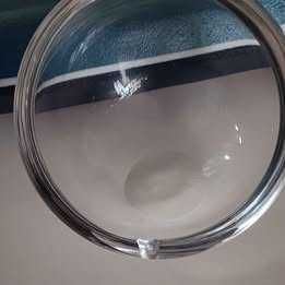 Cinzeiro em vidro com formato meia/lua #