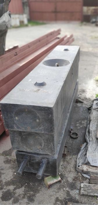 Гиря калібрувальна 500 кг". "Гиря еталонна 500 кг". Вагові гирі