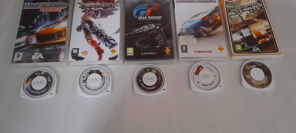 Jogos PSP UMD  4 unidades