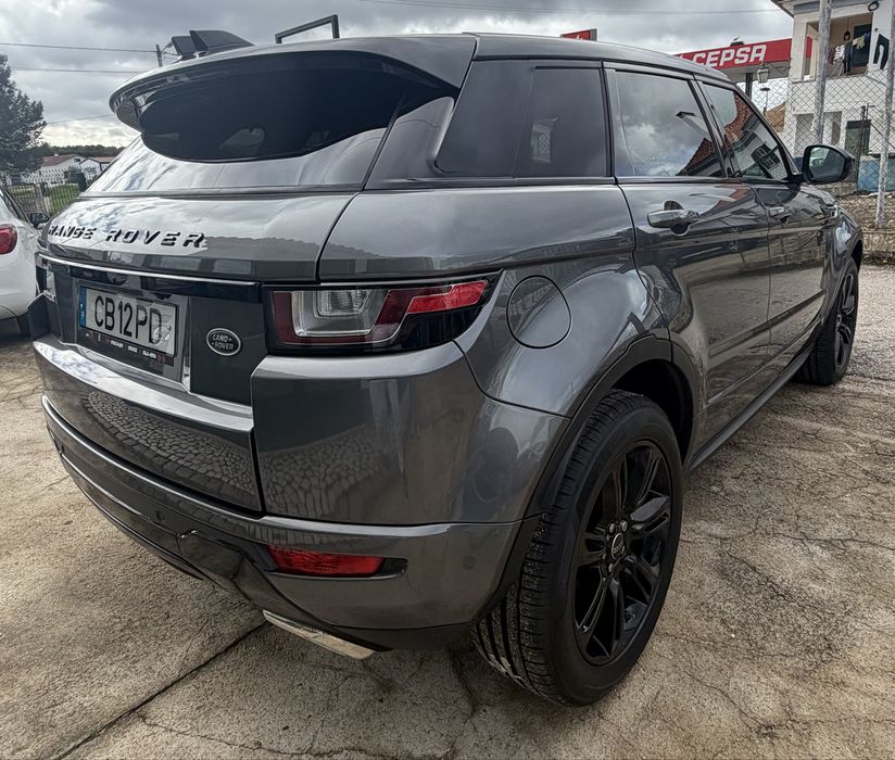 Land Rover Evoque Aut Skyview Edition.