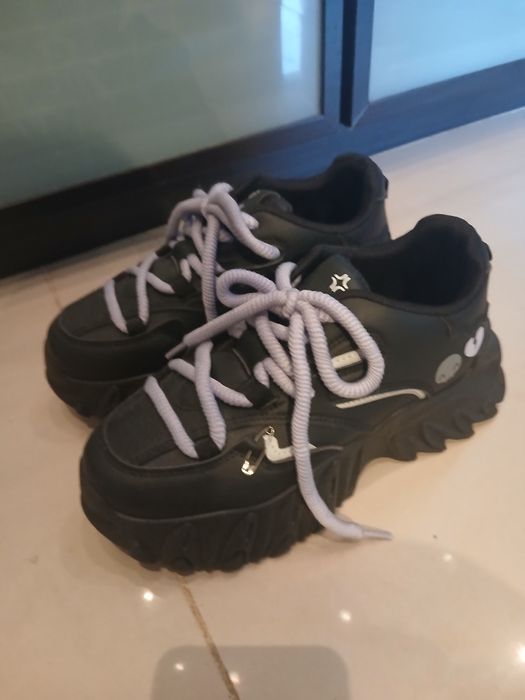 Buty na platformie KUROMI 37