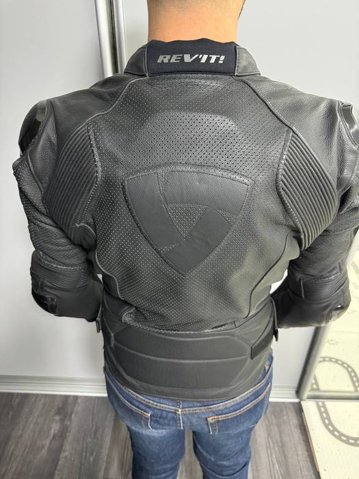 Мотокуртка шкіряна Revit Akira з захистом