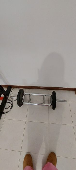Máquinas de músculos com pesos