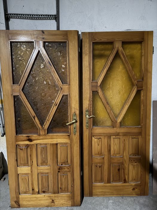 Drzwi drewniane używane kompletne z ościeżnicą