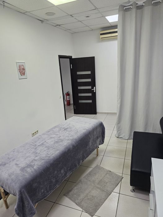 Оренда масажн кабін,  місця манікюр педикюр бровіст лашмейкер. Позняки