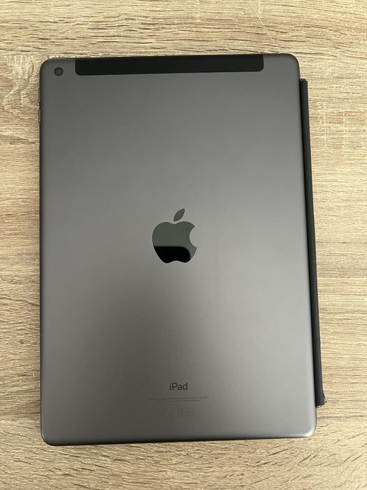 iPad 7 32GB Wifi + Cellular 4G Apple Smart Keyboard Folio