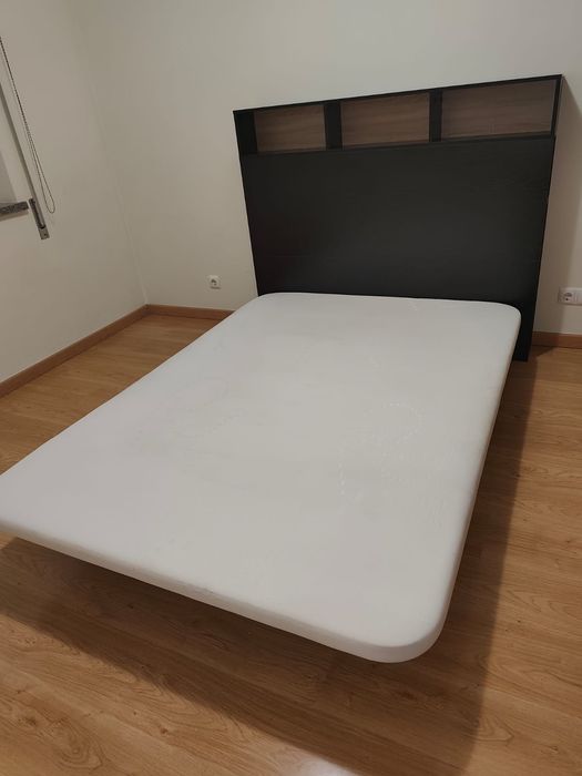 Cabeceira de cama com base de colchão