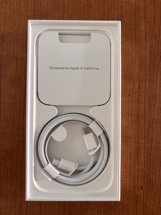 iPhone 15 - 128 GB - Black