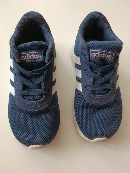 Adidaski dla dziewczynki, r.25