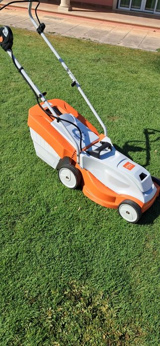 Corta relva a bateria Stihl RMA 235