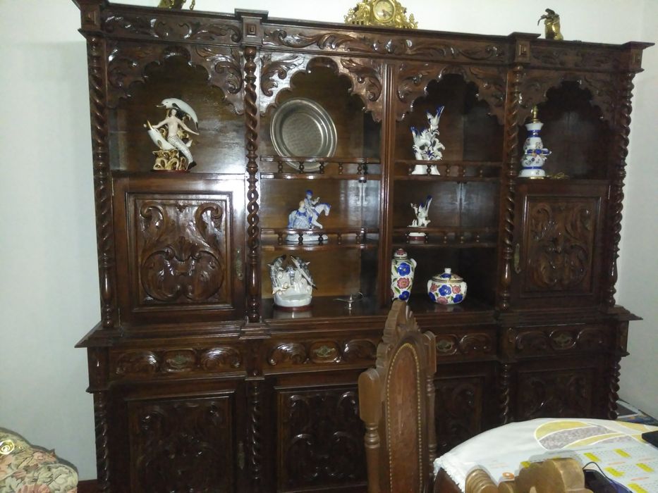 Vendo móvel de sala de jantar barato muito lindo