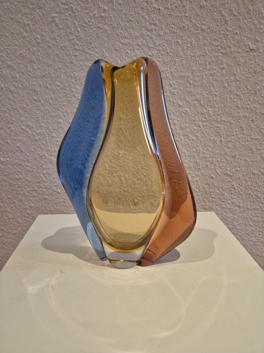 Wazon szklany proj. Hana Machovská