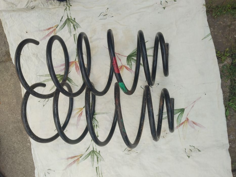 Пружини для автомобіля.