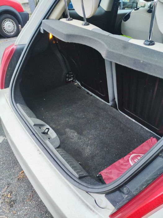 Fiat 500 1.2 com tecto panorâmico