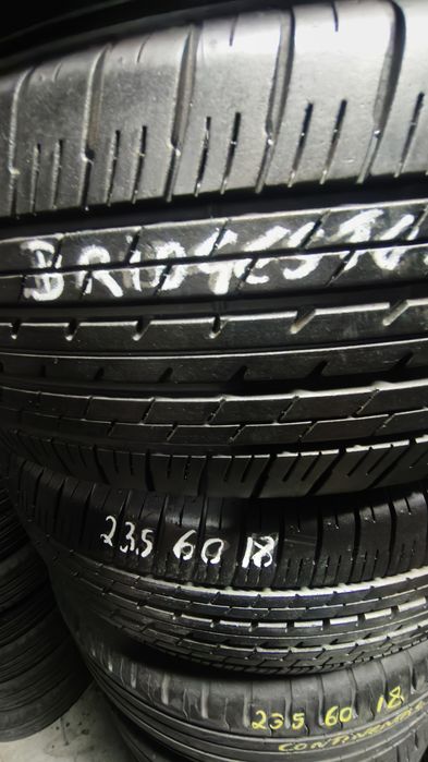 Pneus  235/60/18