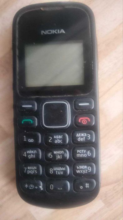 Телефони на запчастини або ремонт