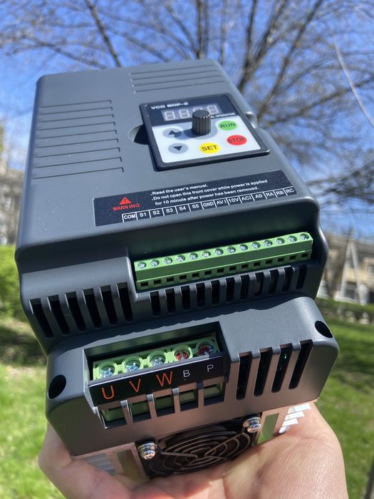 Частотник перетворювач повышаючий 220в на 380в преобразователь частоты