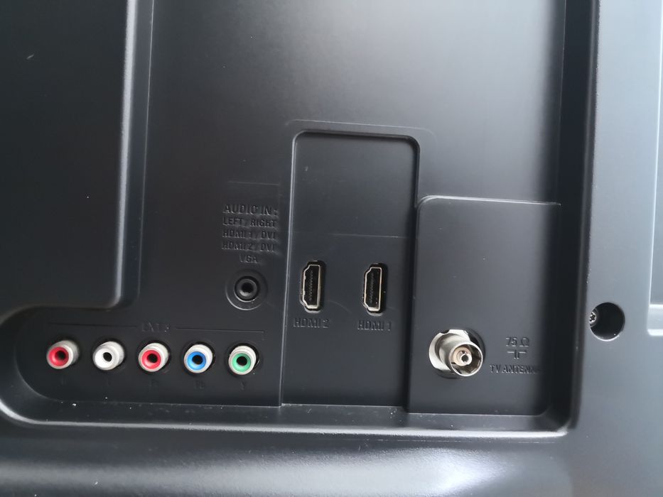 TV/Monitor LCD Philips 32" with Pixelation Issue64297817507585122