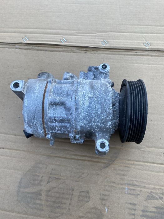 Kompresor klimatyzacji Audi A4 B9 A5