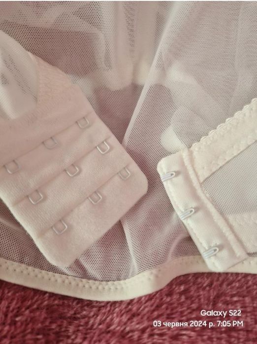 Бюстгальтер-топ,на кісточках