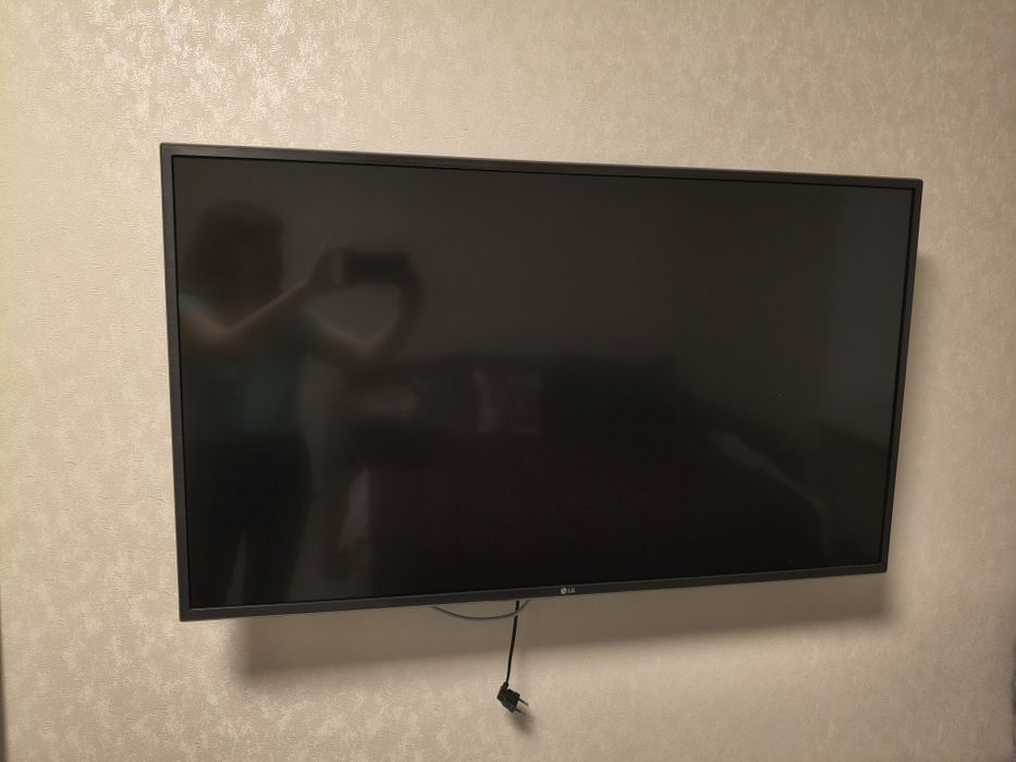 Телевізор LG 43 дюйми 43UK6200PLA Smart TV