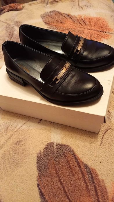 Кожаные туфли 38 размер