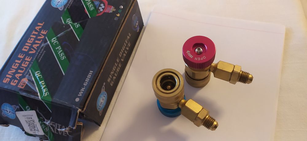 Torneiras de carga frio auto 1/4