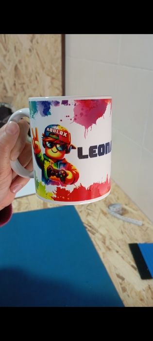 Caneca com tema Roblox