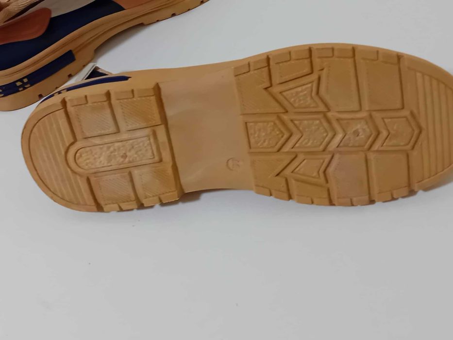 Sapatilhas homem, tamanho 43