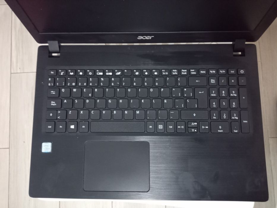 Acer Aspire A315-51 - i3-7100 | 8GB RAM | 256GB SSD | W11 + OFFICE 24