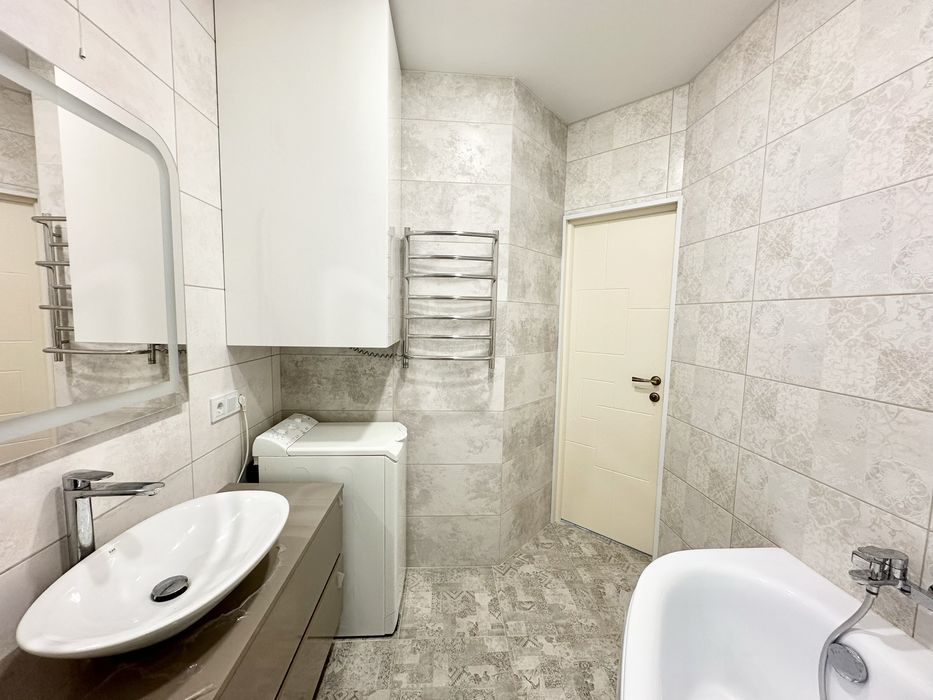 Продаж 2-кімнатної кв ремонт 2025 у новобудові